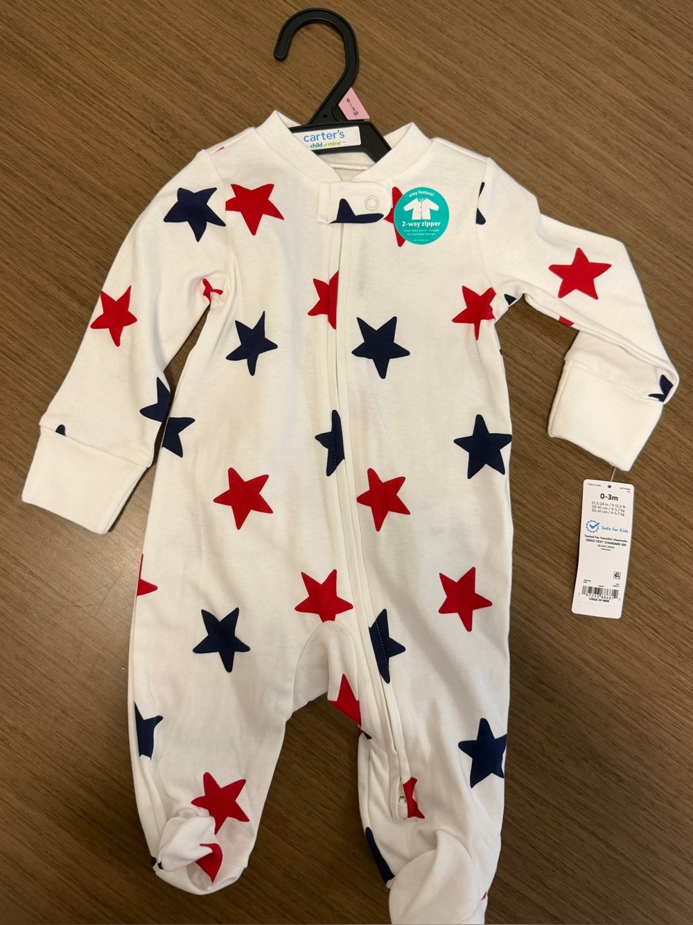 NWT - Carter's Child of sleep ‘N play WHITE STARS (0-3 months)